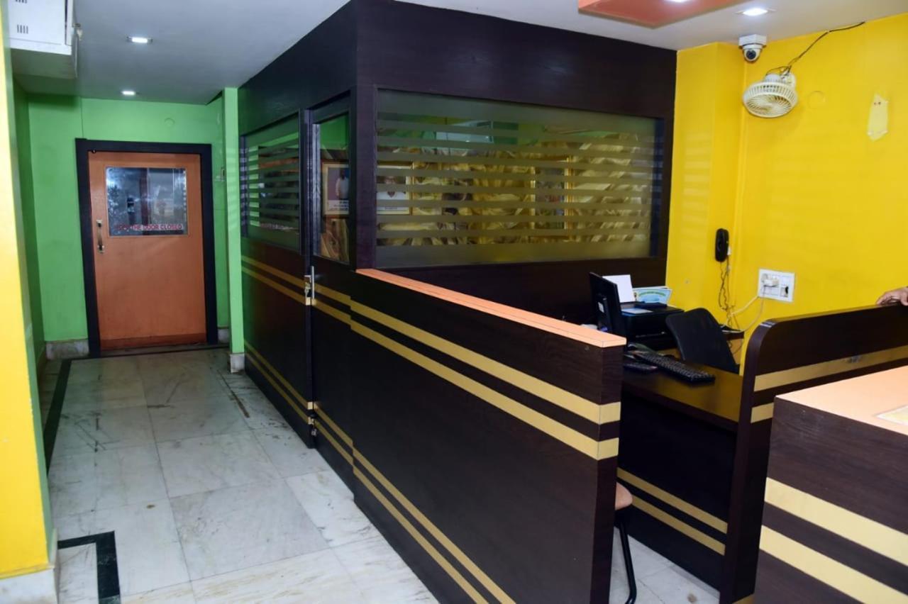 Janata Hotel & Restaurant Kalkutta Exterior foto
